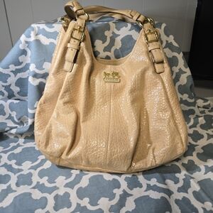 COACH 18932 Madison Maggie Leather Three Compartment Shoulder Bag